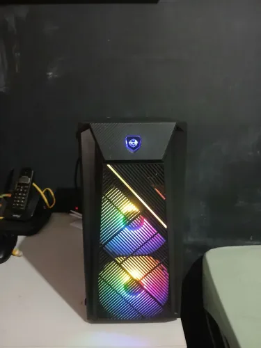 Pc Gamer Ryzen 2200g 16Gb ram 240 ssd