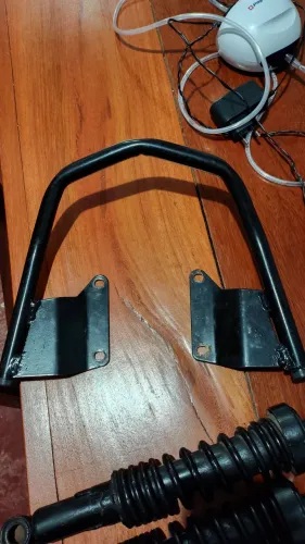Vendo essas peças de moto. Leia o anúncio