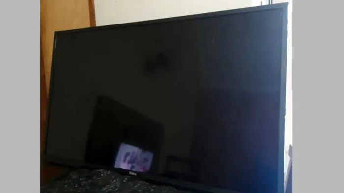 Smart TV Philco 58" PH58E38DSG Full HD (1080p) com tecnologia LED (com defeito)