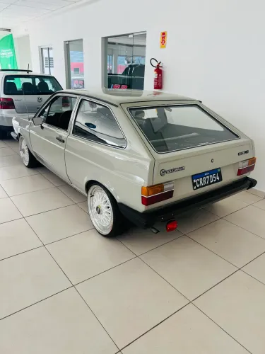 Volkswagen Gol Geração I BX 1.6 8V Álcool Mec. 2P 1984