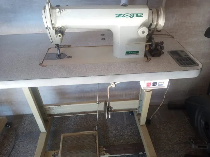 Máquina de costura