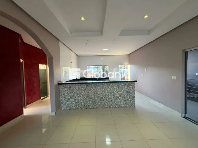 Casa 3 quartos para aluguel Jardim Brasil 160m² Montes Claros MG