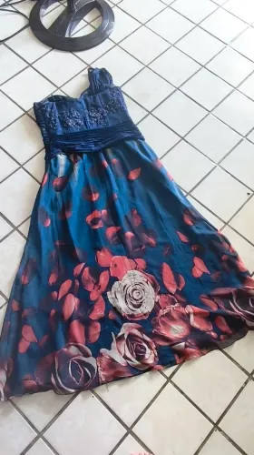VENDO LINDO VESTIDO DE GALA PINTADO À MÃO
