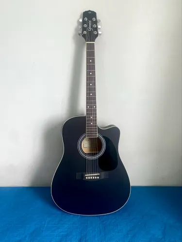 Violão Giannini preto não usado