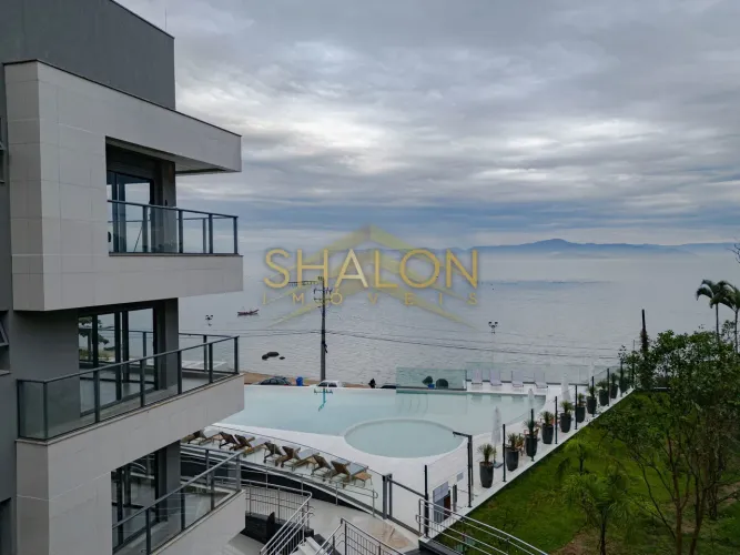 Apto Garden Frente Mar em Florianopolis.Com 165m² .Com 3 Suítes.