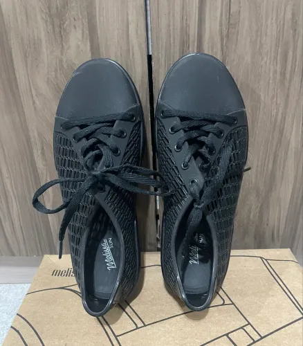 Tênis Melissa tamanho 35