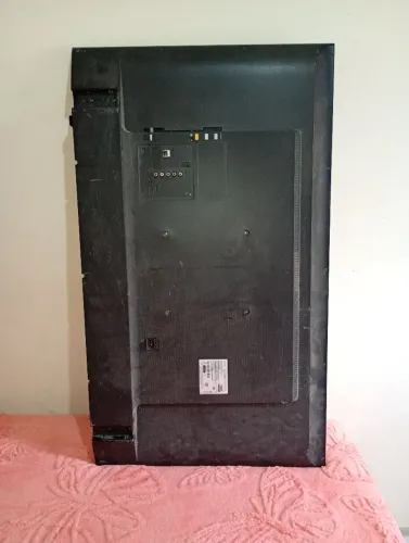 Desapegando tv Samsung 48 polegadas com problema na tela pôr apenas R$160.00