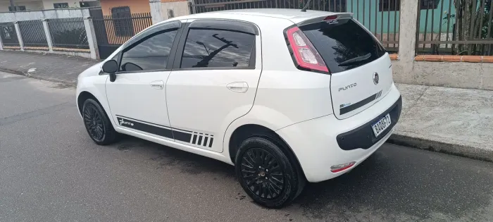 Fiat Punto Attractive 1.4 Fire Flex 8V 5P 2017