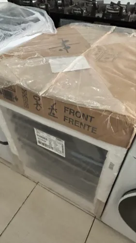 Lava e seca Electrolux 11/7 kgs inox com Wi-Fi nova sem uso