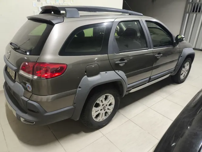 Fiat Palio Weekend Adventure Locker 1.8 Flex 2010