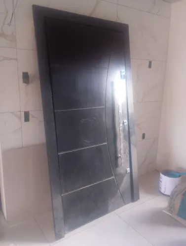 Vendo porta 1 metro x 2.10 altura
