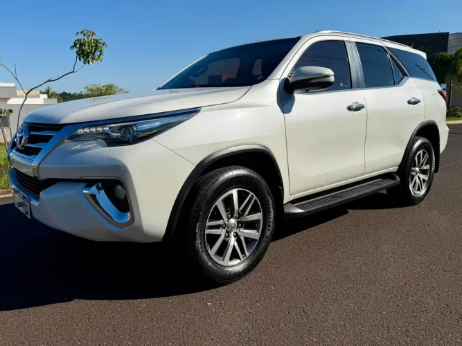 Toyota Hilux CD SRX 4X4 2.8 TDI 16V Diesel Aut. 2016