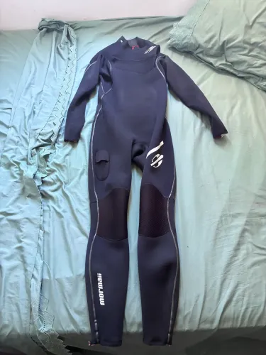 Vendo roupa de borracha mormai 3.2 mm tamanho l