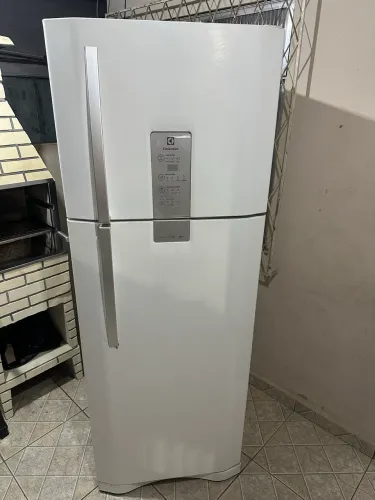 Geladeira Electrolux DFN52 459 litros