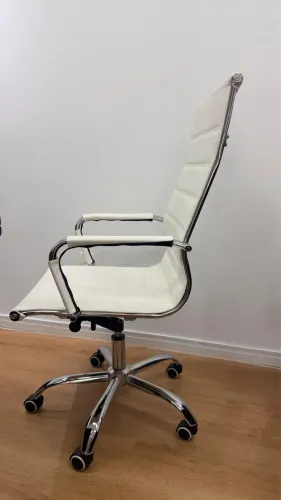 Cadeira de escritório giratória