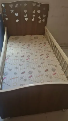 BERÇO E COLCHÃO INFANTIL