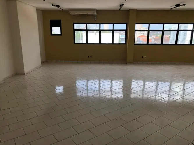 Sala comercial no Medical Center, 80 m²