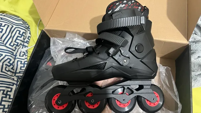 Patins linha Revolt da Traxart - 40/41 (novo, usado apenas uma vez)