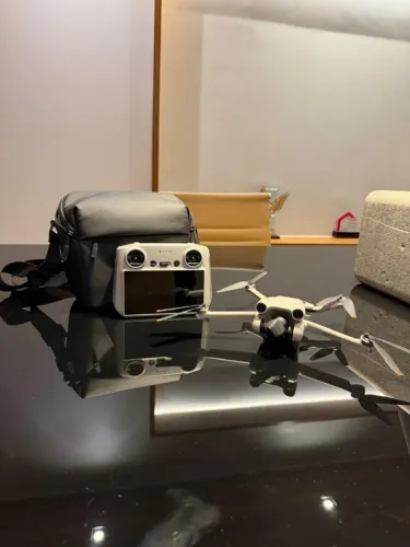 DJI MINI 3 PRO + CONTROLE COM TELA ? R$ 4.500