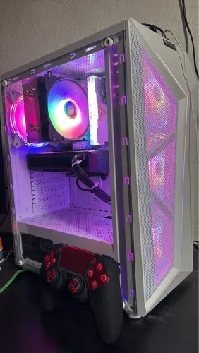 PC GAMER - Intel I7 11700 + XFX 7600 / 1TBNvme / 16GB RAM