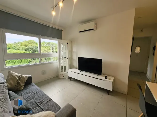 Apartamento mobiliado, 2 dormitórios, com vaga escriturada - Cidade Baixa