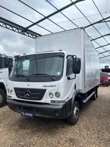 accelo 815 ano 2013