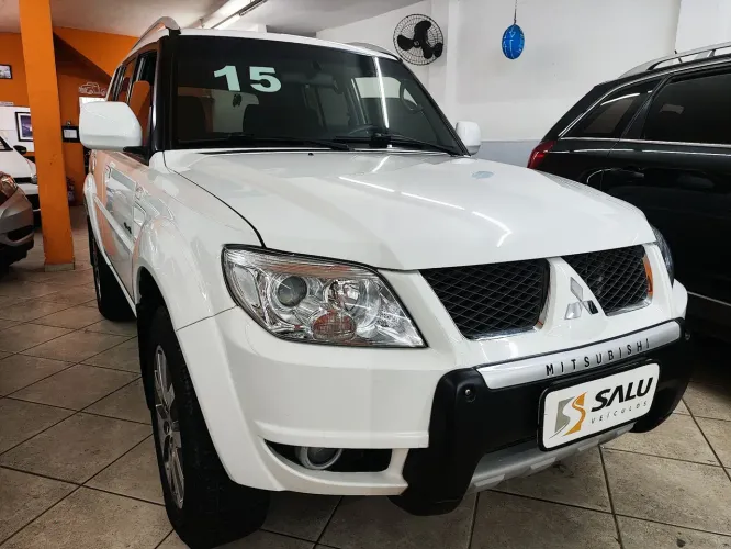 Mitsubishi Pajero TR4 2.0/ 2.0 Flex 16V 4X4 Aut. 2015