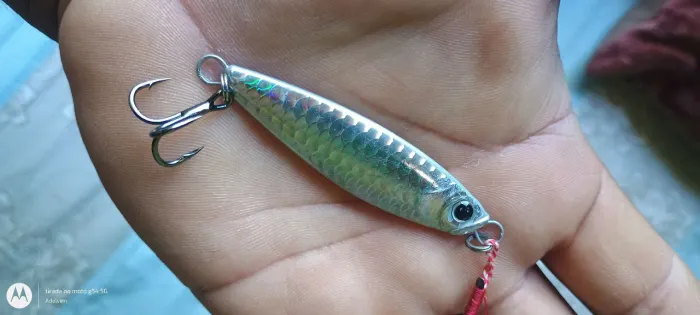Vendo  micro jigs para pescar novos