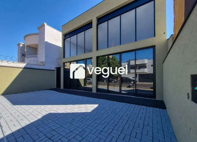 Prédio comercial de 272m² com mezanino para alugar no Jardim Irajá, Ribeirão Preto/SP