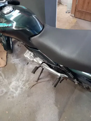 Titãn 125 completa