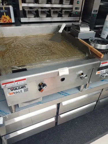 Chapa Bifeteira 60cm à Gás com 2 Queimadores GLP Vulcan