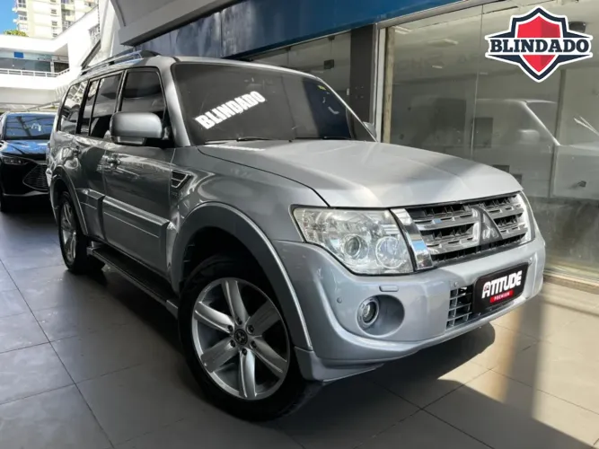 Mitsubishi Pajero HPE Full 3.2 4X4 T.i.dies. 5P AUT 2014