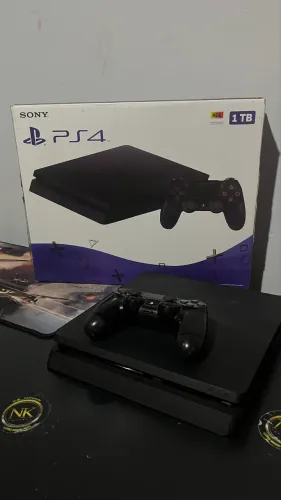 PS4 slim 1T disponível
