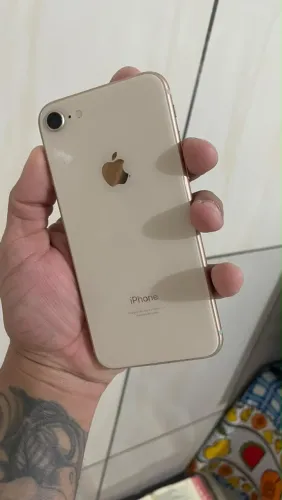 iPhone 8 64GB câmera frontal não funciona ! De resto pega tudo ! Somente retirada