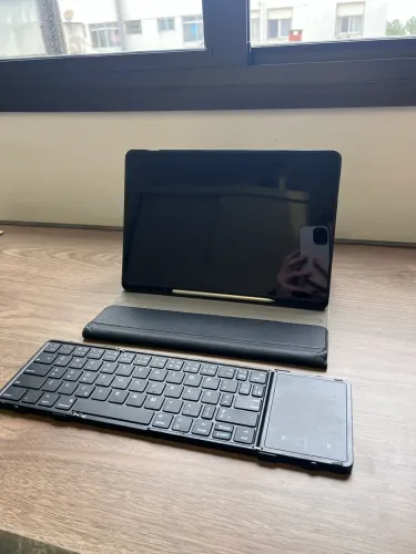 Samsung Galaxy Tab S7 FE 5G + teclado bt e capinha