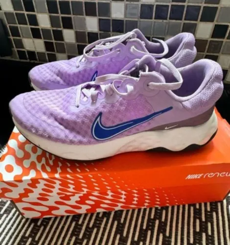 Tênis nike renew run lilás 38