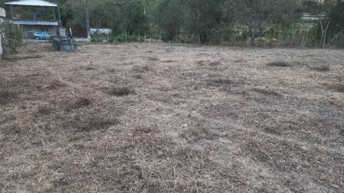 Vende-se lote de 548,50m² no Bairro Araújo 