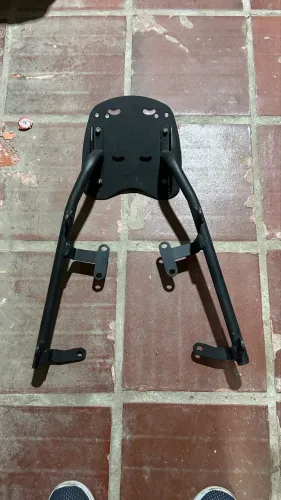 Baú de fibra para moto