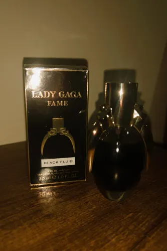 Lady Gaga Fame Black Fluid 30ml Original + Caixa