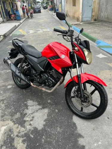 Vendo fazer 150 muito conservado. 