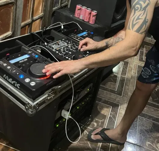 Kit CDJ completa com case. V/t vídeo game