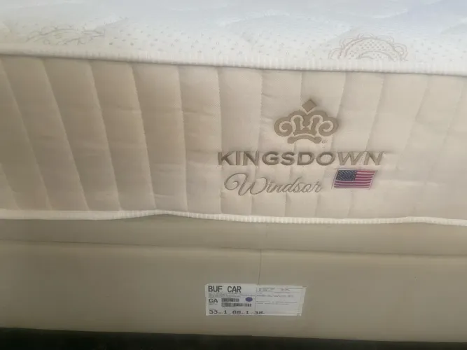Vendo Cama Box Baú Casal + Colchão da Euro Colchões Kingsdown Windsor Padrão Americano 