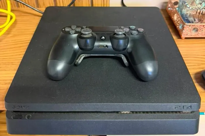 Playstation 4 - 1TB