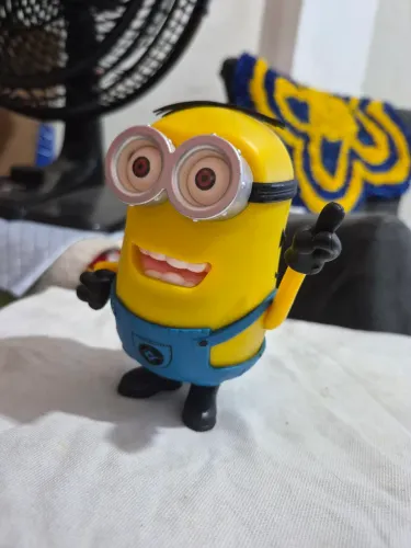 caixa de som dos minions meu malvado favorito boneco dave talking mp3 15cm<br>R$ 48?<br>R$ 64
