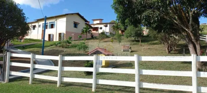 Sítio - Haras, em Baependi , Sul de Minas , com 17,8 hectares , Casa boa , chalé, lago , c