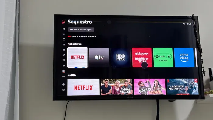 VENDO TV SAMSUNG SMART 32 POL OU TROCO EM PROJETOR