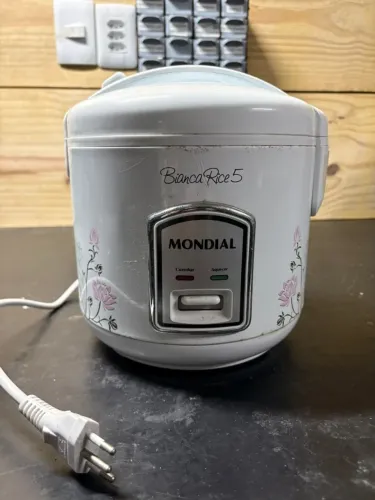 Panela de Arroz Elétrica Mondial Bianca Rice 5 Xícaras 110V (Semi-nova)