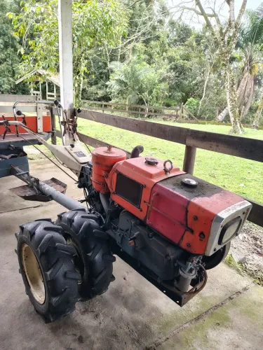 Vendo Trator Tobata 14CV