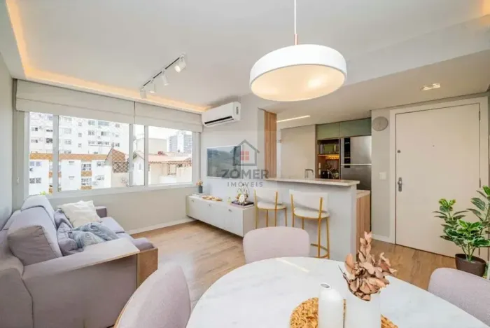 APARTAMENTO MOBILIADO com 62 metros  2 quartos 1 vaga no bairro Higienópolis - Porto Alegr