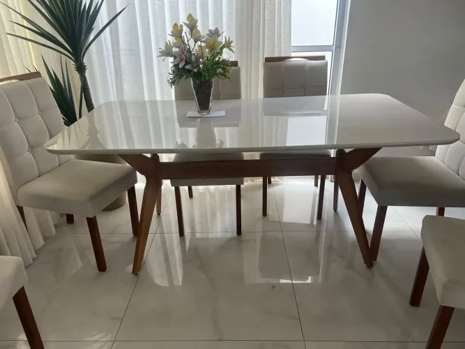 Mesa de Jantar 6 Lugares Madeira Maciça + 6 Cadeiras